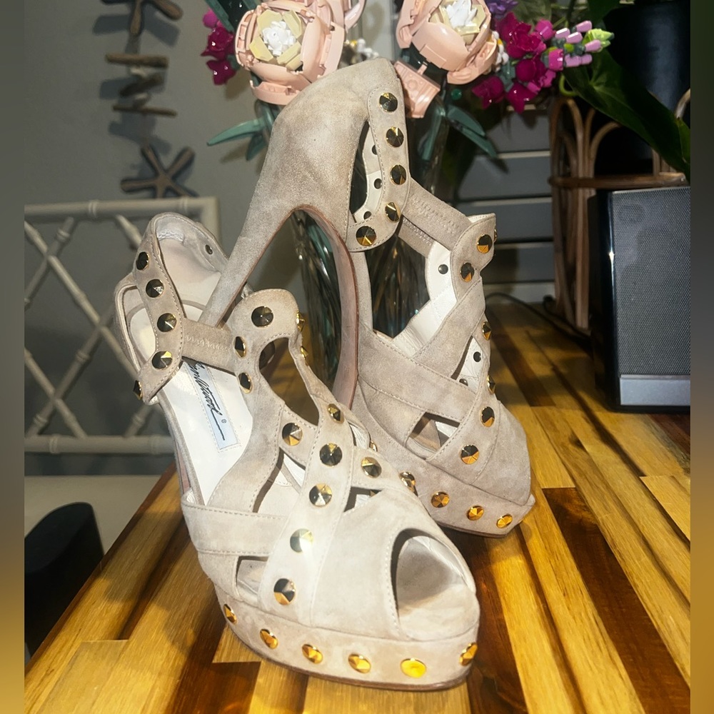 Brian Atwood Beige Cut-Out Studded Suede Peep-Toe Platform Pumps Size 39 - Picture 6 of 10